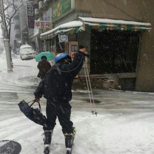 겨울의 피자 배달부.JPG