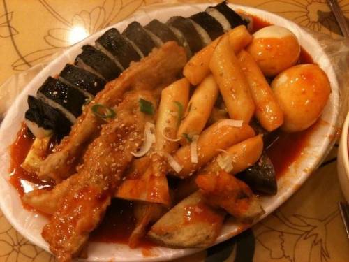 떡볶이 vs 떡볶이