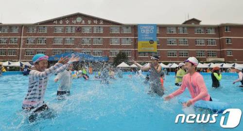 성북구 초등학교의 여름.jpg