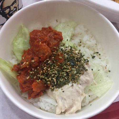 KFC 김치치밥.jpg