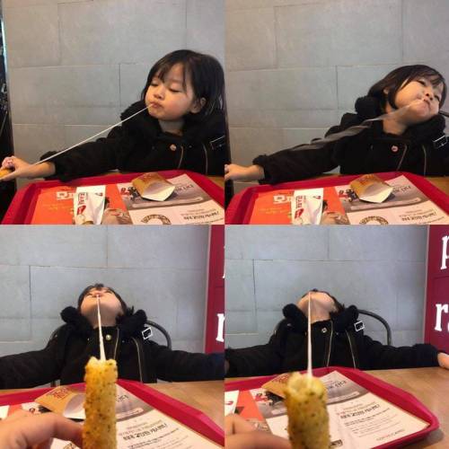 모짜렐라에 고통받는 아이.jpg