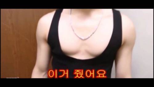 갓세븐 잭슨의 한숨.jpg