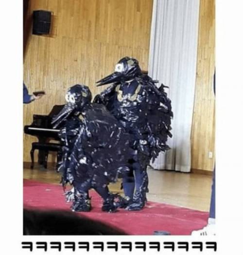 다른 학교 패션쇼 보고 놀람.jpg