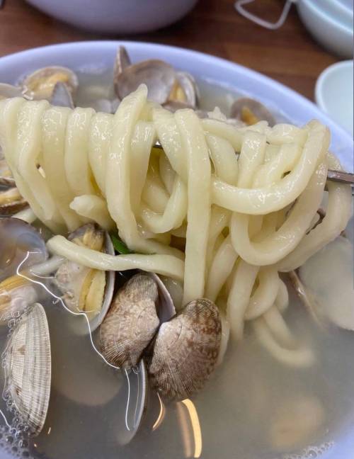 [스압] 칼국수에 존나 진심인 배우의 칼국수 맛집 정보 모음.jpg