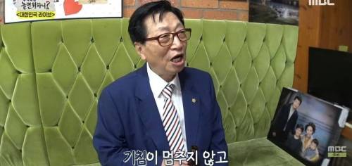 [스압] 영정사진을 찍는 어르신.jpg