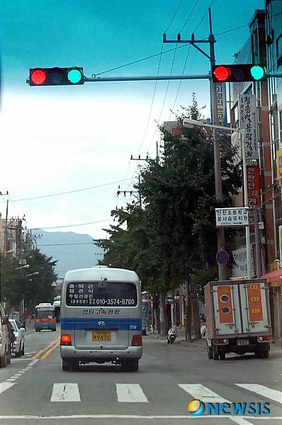 타지 사람이 부산에서 운전하면 당황하는 이유.jpg