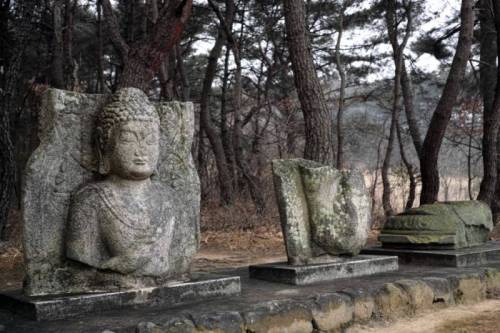 경주 남산에서 발견된 불상 레전드