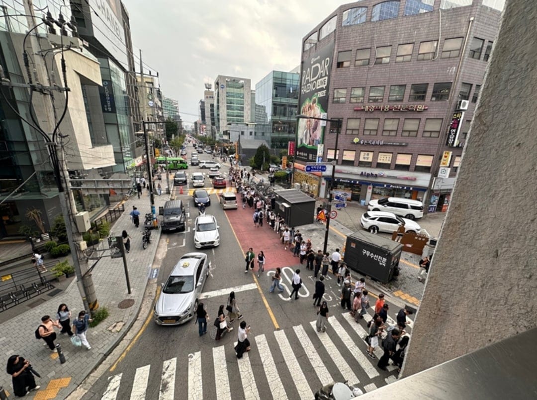 🚇) 요즘 퇴근시간대 성수역 지하철 줄