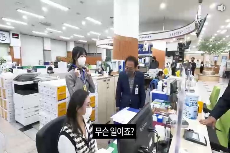 공무원 최초로 족발뼈다귀상 받은 민원과장.jpg