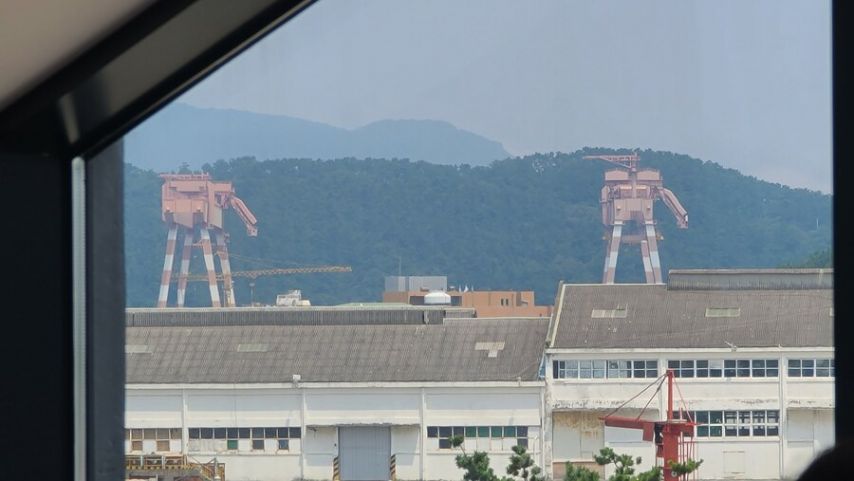 현재 한국에서 스타워즈 우주전쟁 나려고 한다