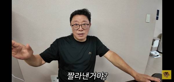 남자친구랑 헤어지고 계속 우는 딸의 영상을 본 아빠 반응.jpg