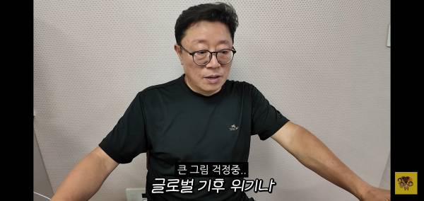 남자친구랑 헤어지고 계속 우는 딸의 영상을 본 아빠 반응.jpg