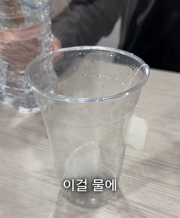 남자 아이돌이 빡세게 관리할때 먹는 하루 세끼 음식량.jpg