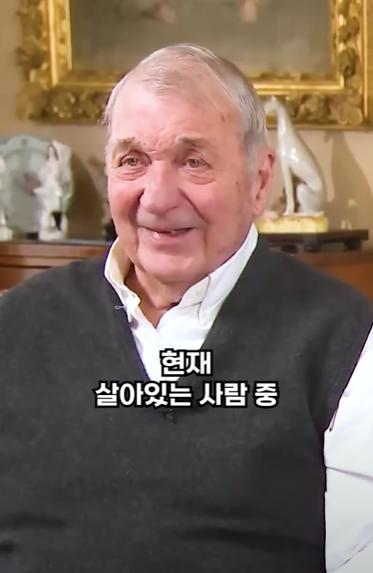 할아버지가 1700년대생인 사람