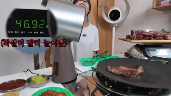 쯔양 12시간 공복 상태에서 소고기 3kg 먹방 후 몸무게 변화