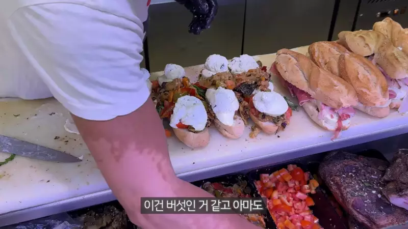 이탈리아에 있다는 맛있는 샌드위치.jpg