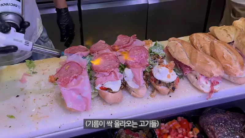 이탈리아에 있다는 맛있는 샌드위치.jpg